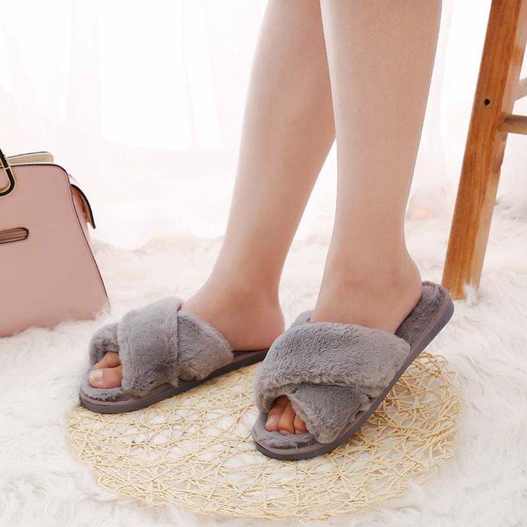 Cotton slippers women's autumn and winter new women's warm fluffy slippers flat bottom indoor home confinement plush one-word drag