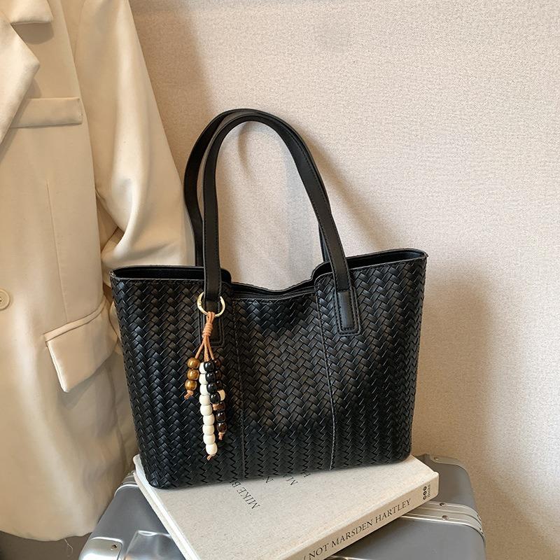 Large-capacity Retro Bag Women's Autumn and Winter New Casual Shoulder Underarm Bag Commuter Tote Bag