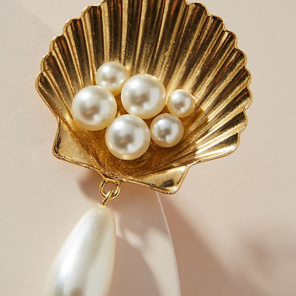 Fashionable Alloy Shell Pearl Earrings Simple And Stylish New Design