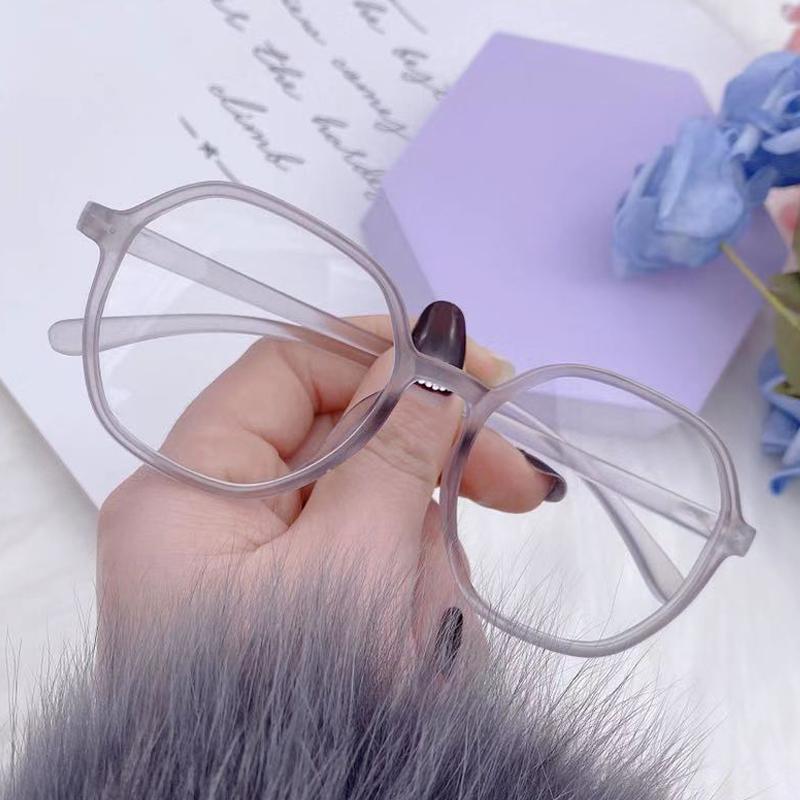Anti-Blue Light Glasses Large Frame Square Eyewear Women Men Daily Leisure Eyeglasses Blue Light Blocking Man Lady Eyeglasses