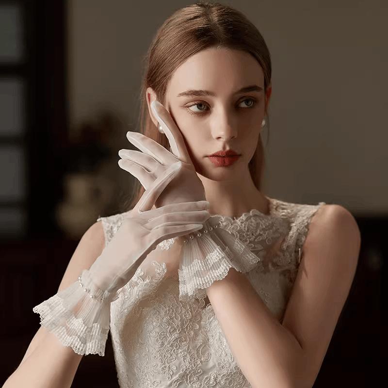 Fashion Short Sunscreen Thin Transparent Lace Gloves Elegant  Tulle Mesh Bridal Wedding Party Gloves Ruffled Full Finger Mitten