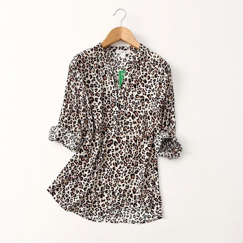 Export Export Loose V Neck Artificial Cotton Shirt Women's Three-Quarter Sleeve Cotton Silk Tops Spring and Summer Rollable Sleeves