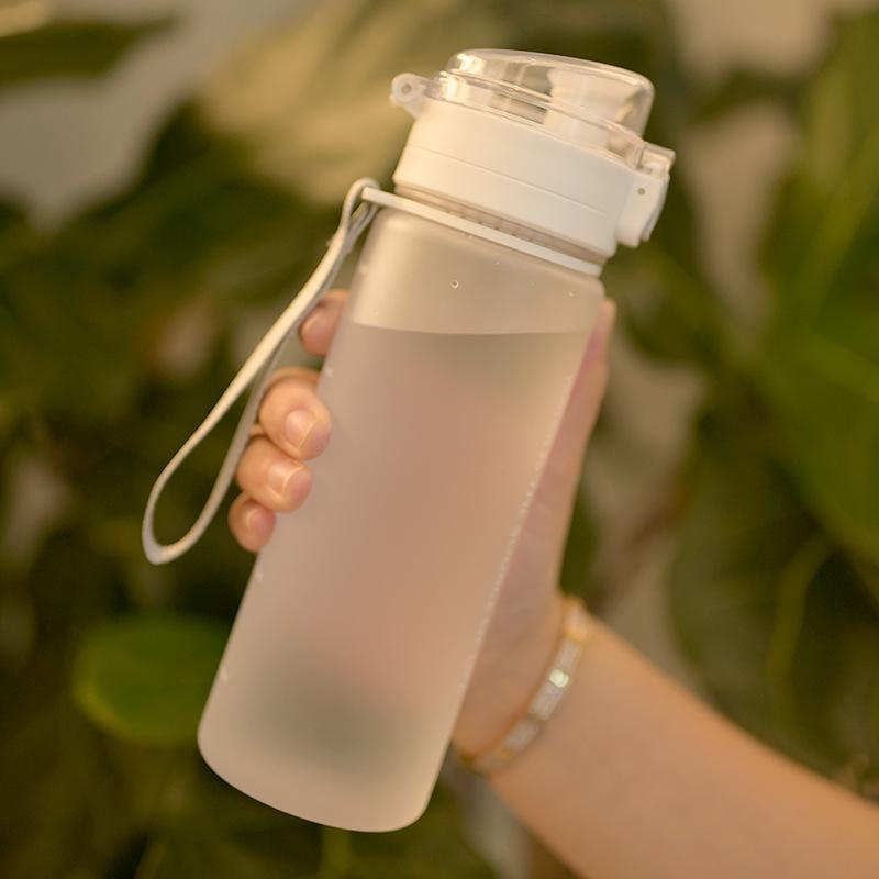 Water bottle new high value gradual change matte water cup with rope wholesale summer students outdoor sports fitness plastic cup