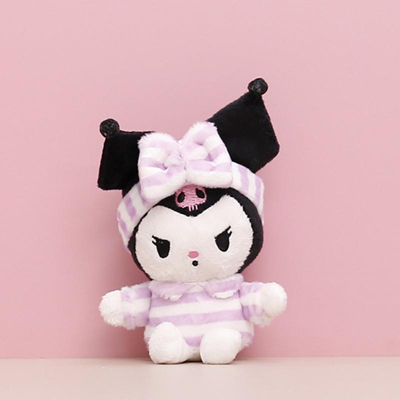 Очаровательная коллекция плюшевых игрушек персонажей Sanrio, включая Куроми, Мелоди и Синнаморолла Kuromi