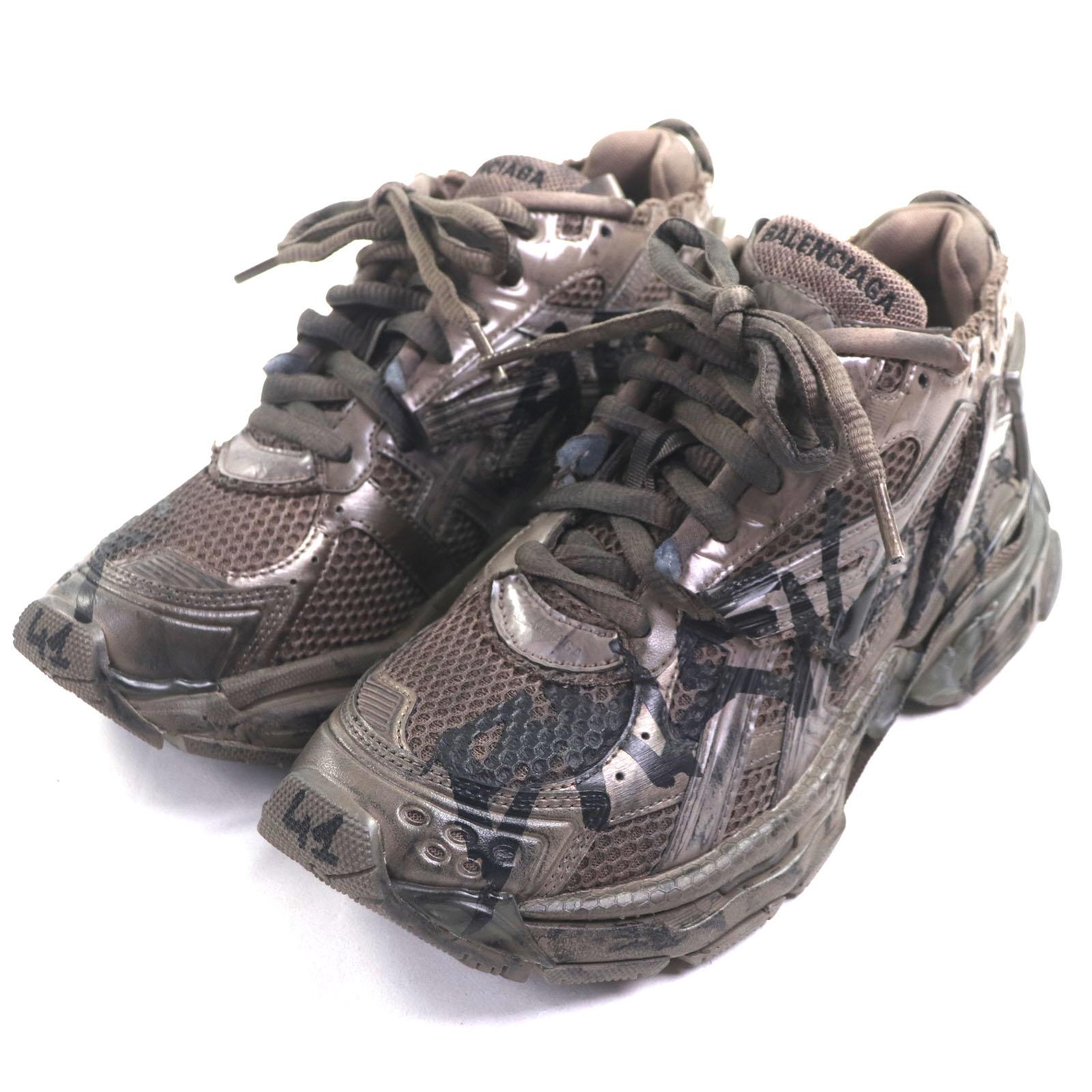 

Чудові кросівки BALENCIAGA RUNNER Коричневий Хаки тканина чоловічі 41 677403 Б/В