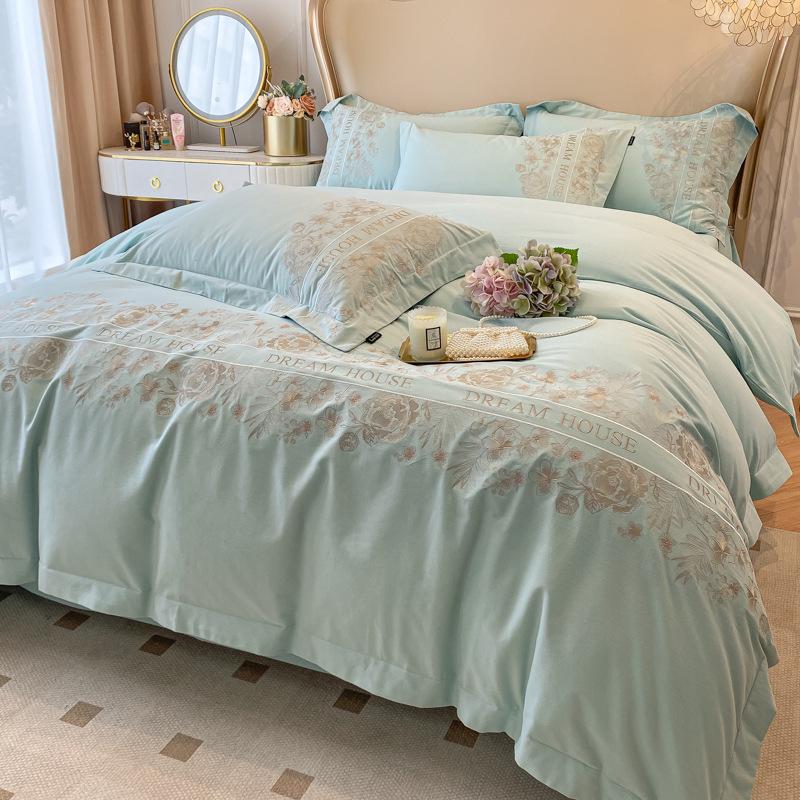 Luxury French Cotton Flannel Bedding Set: 4-Piece Thick Warm Duvet Cover & Fitted Sheet for Autumn/Winter.
