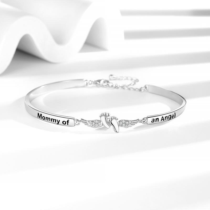Angel Wings Baby Footprint Engraved Bracelet - Perfect Gift for Mom