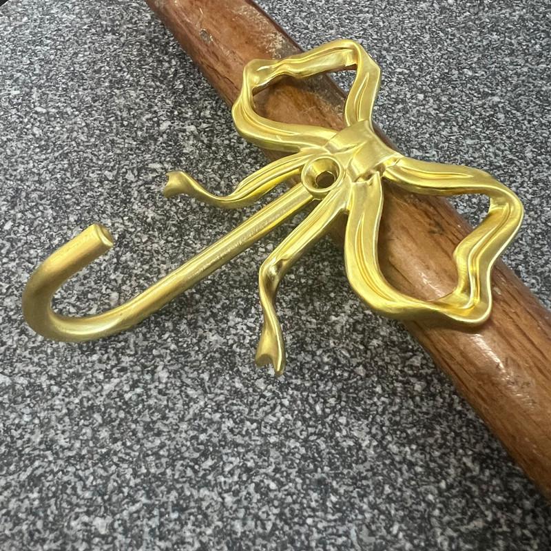 Customized Gold Bowknot Wall Hook for Coats, Hats, and Bags