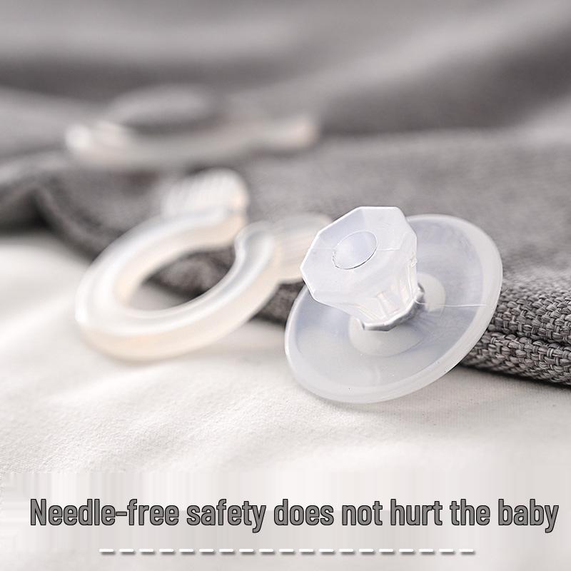 Quilt Fixer: Anti-Slip, Needle-Free Quilt Cover Clips, No-Marks Safety Buckles, Ideal for Bed Sheets & Curtains.