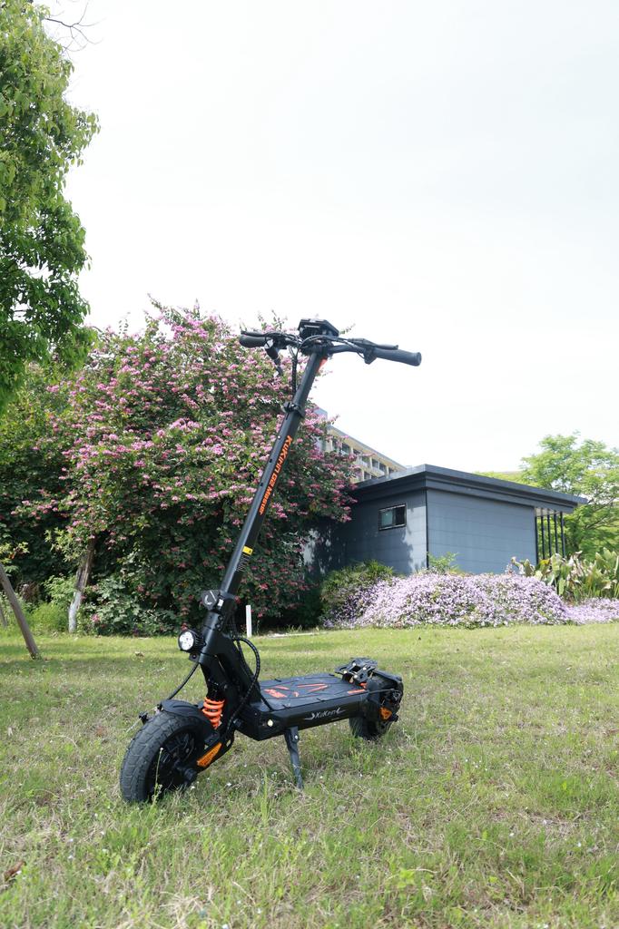 KuKirin G2 Master High-Performance E-Scooter, 60km/h, Dual Motor 2*1000W, Dual Suspension, 20.8Ah Battery, IP54 Waterproof
