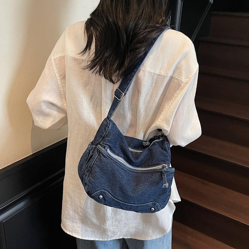Denim Bag Women's New Casual Versatile Shoulder Messenger Bag Retro Class Commuter Tote Bag