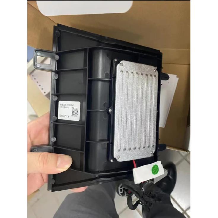 Car Wireless Charger Center Console Fast Phone Charging Panel For Mazda CX-5 CX5 Interior Accessories 2017-2025 parts