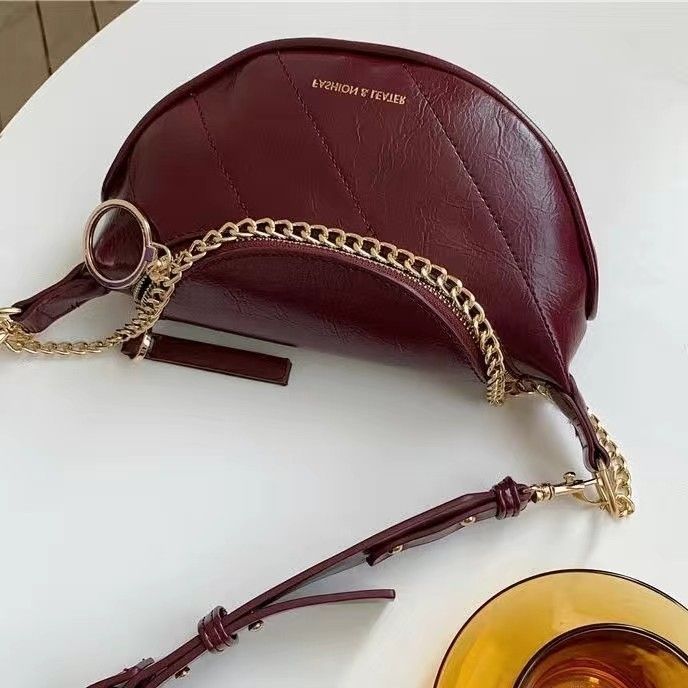 

Fanny pack female versatile new bag Internet celebrity messenger Korean version female student temperament trendy fashion breast bag бордовый