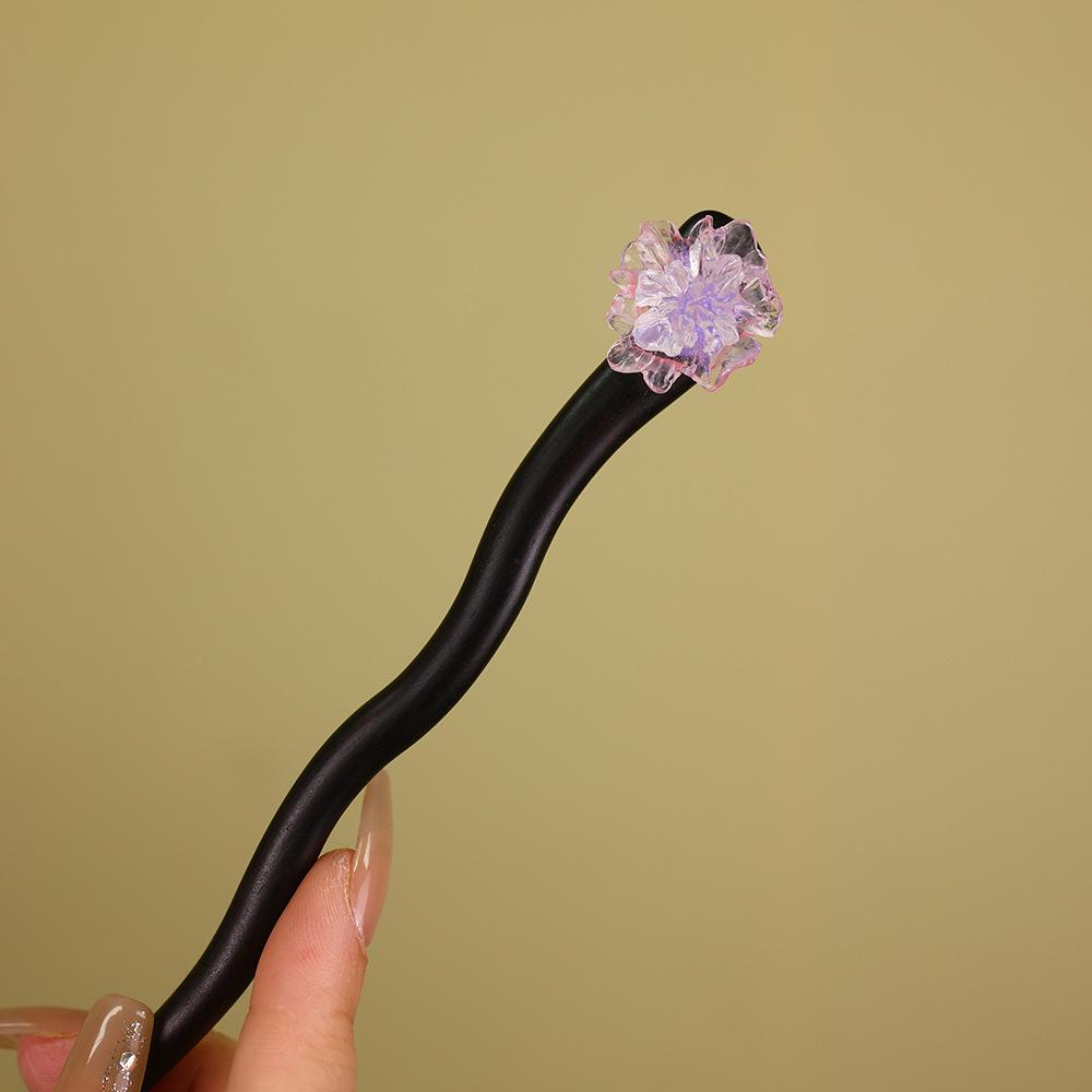 Vintage Bamboo Tassel Glass Hairpin with New Chinese Design