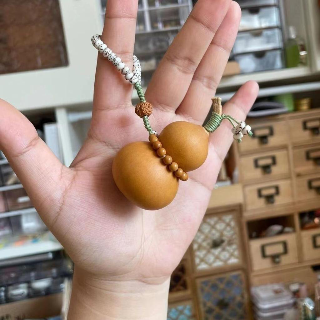 Xianci Wenwan Gourd Keychain & Car Pendant: Fortune and Blessing Charm for Men and Women