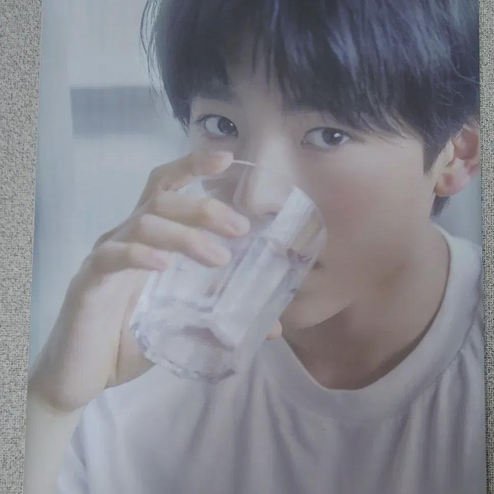 

Nct Wish Yuushi Exhibition Photobook