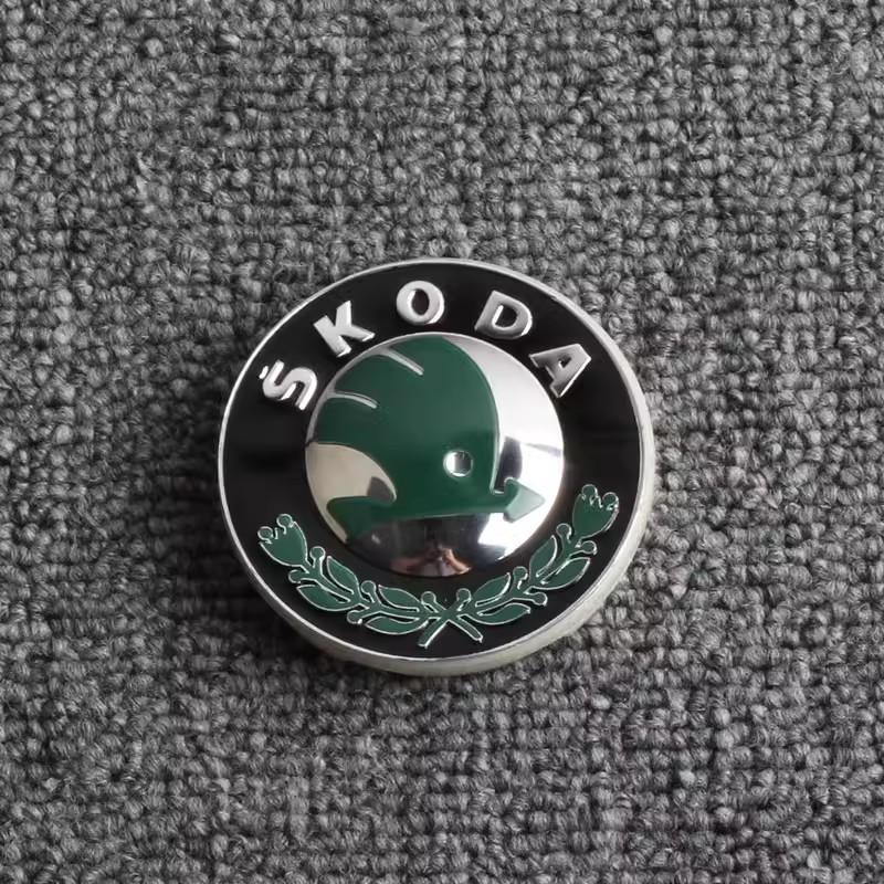 

4PCS 56mm Car Wheel Center Hub Cap Emblem Metal Sticker For Skoda Kylaq Elroq Octavia Enyaq Kamiq Scala Rapid Superb Karoq Fabia 56mm