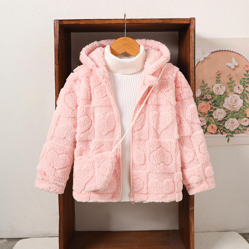 

Детская одежда Новая осенне-зимняя однотонная плюшевая куртка с капюшоном и жаккардовым узором в виде сердечек для девочек 7Y розовый