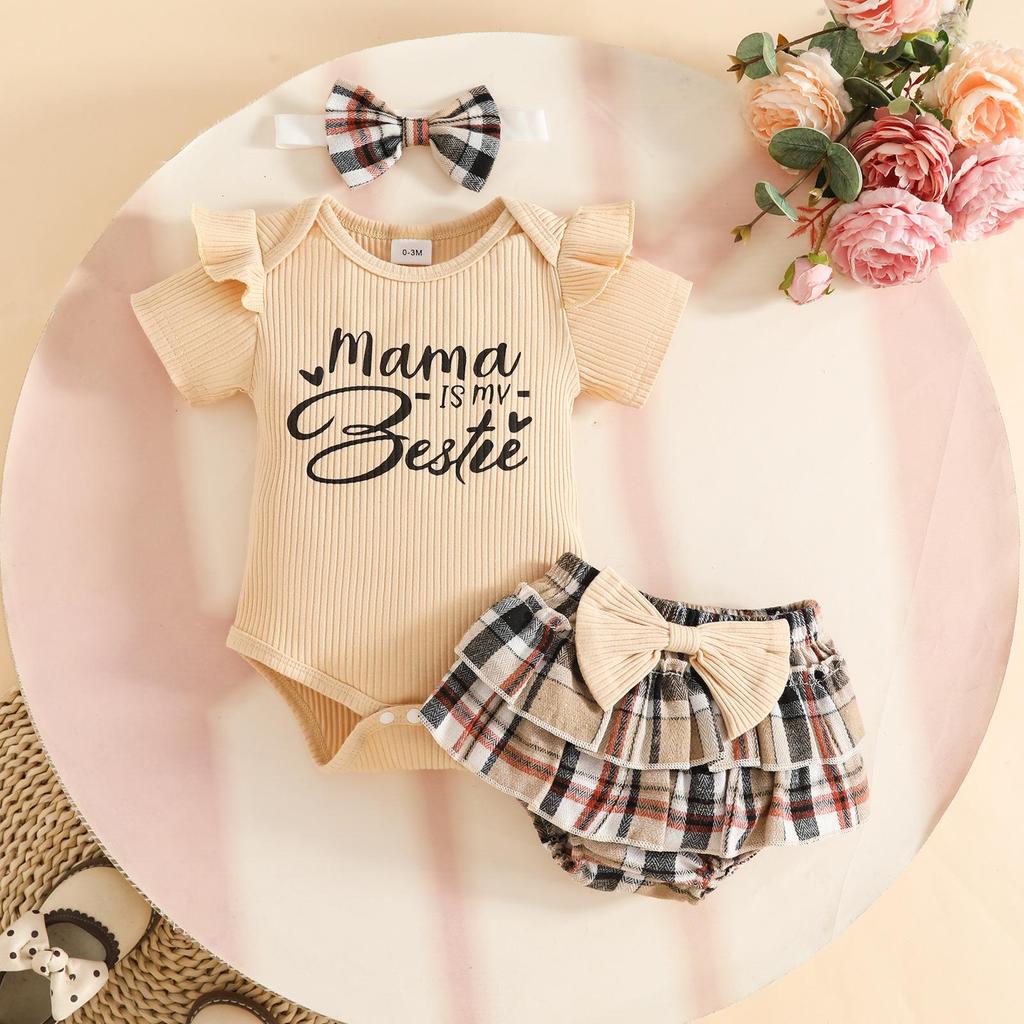 Set Estivo per Bambina: Top a Coste, Pantaloncini a Quadri e Fascia - 'La Mamma è la Mia Migliore Amica'