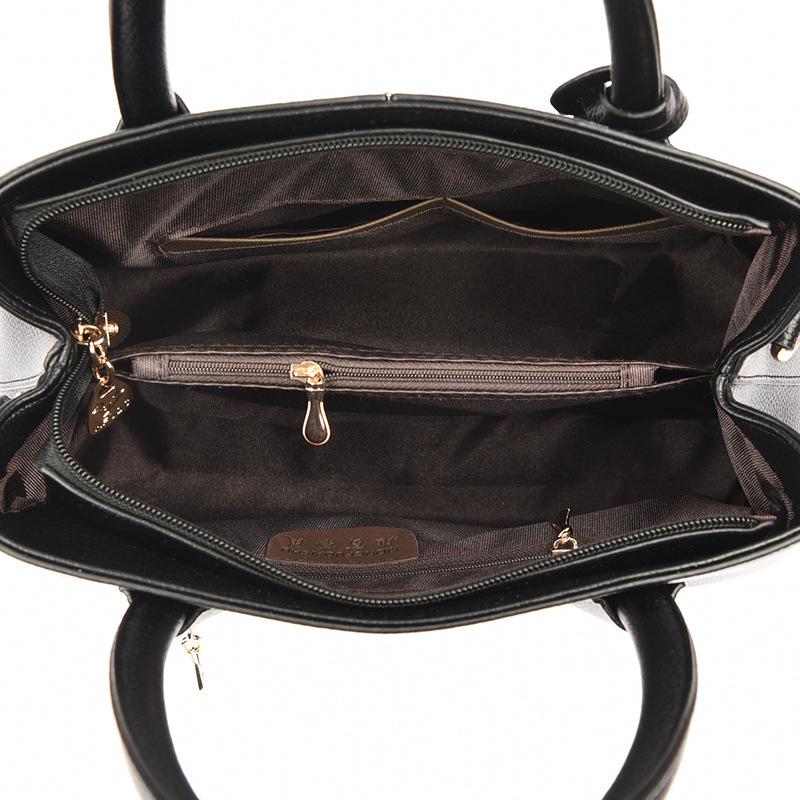 2025 Fashionable Women's Crossbody & Shoulder Bag - Large Capacity, Ideal for Middle-Aged Moms