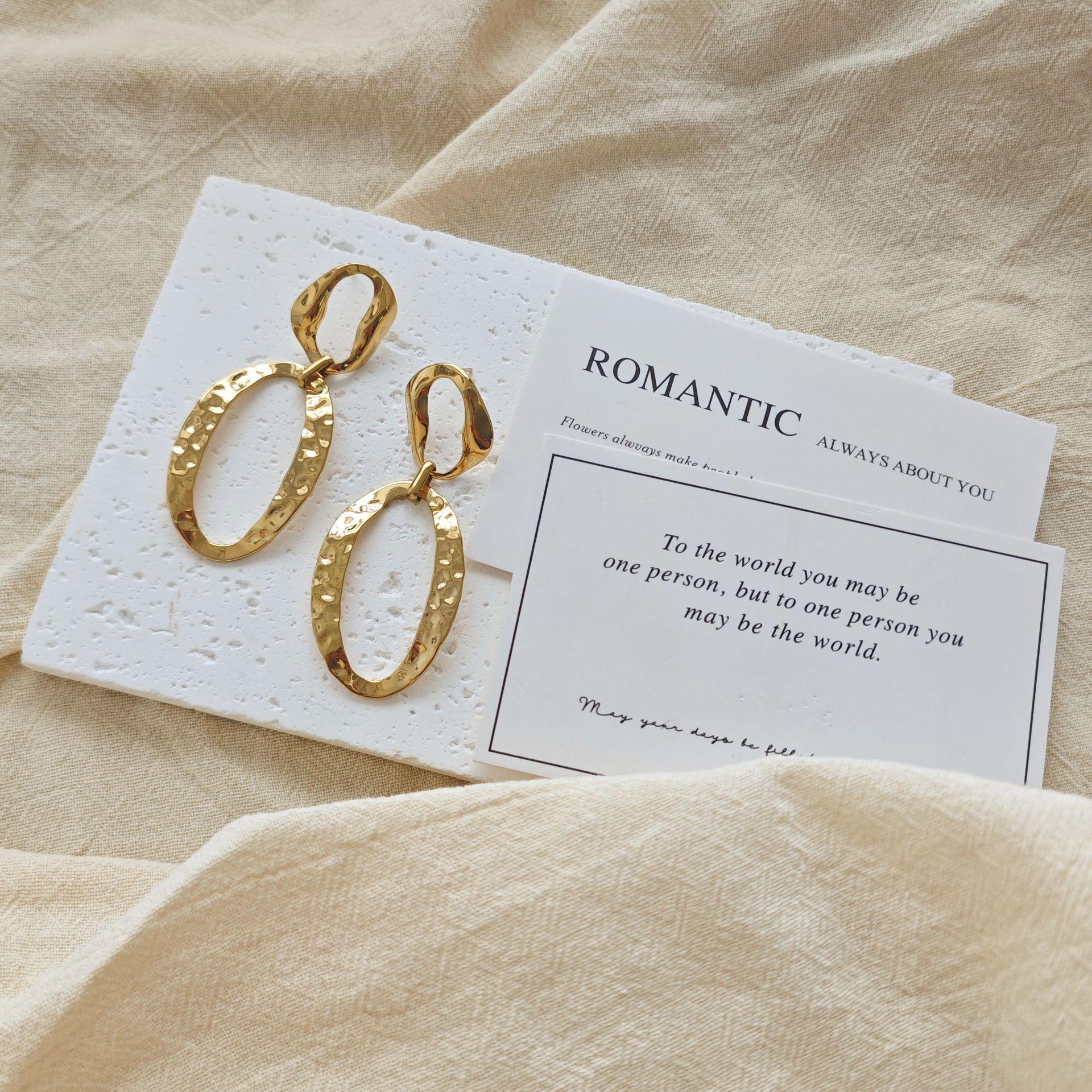 European Hammered Double Oval Gold and Silver Contrast Earrings - Light Luxury, Temperament Lady Design.