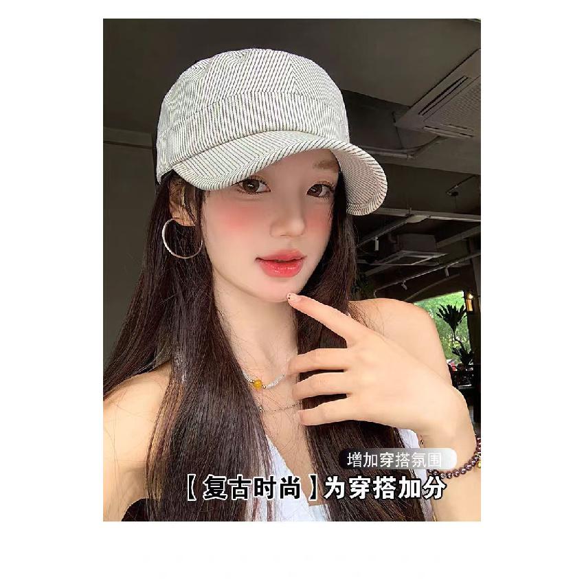 High-quality striped flat-top equestrian hat, women's summer thin beret, duckbill cap