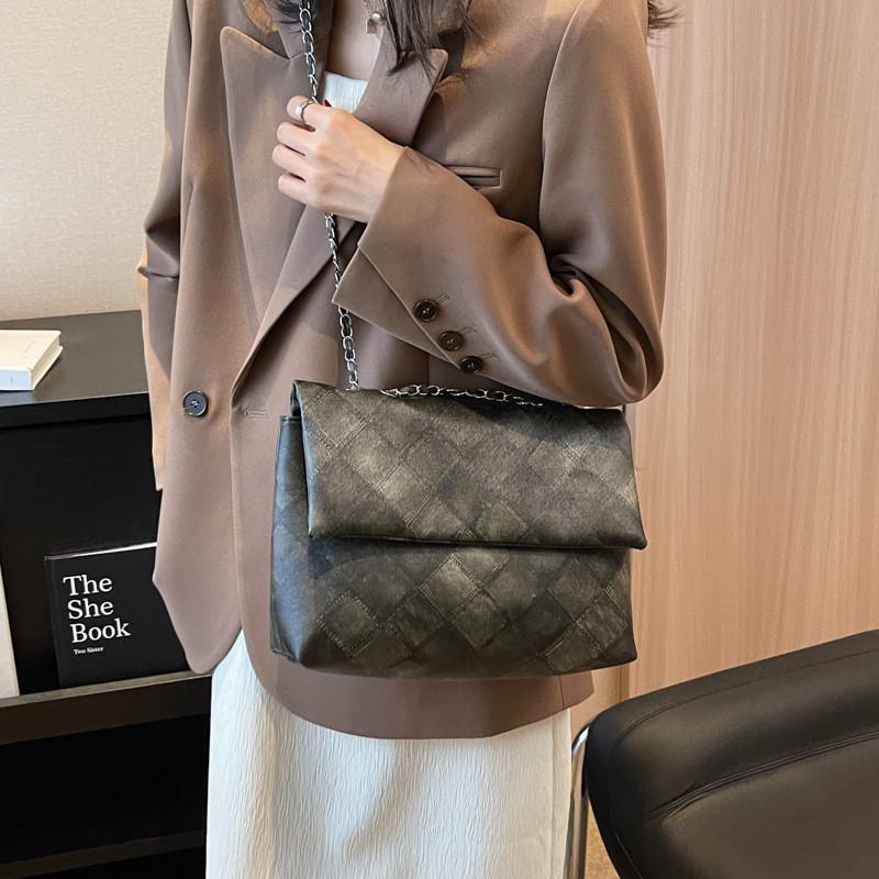 Trendy Casual Black Pu Tote Bag For Women Spacious Simple Design For Everyday Use