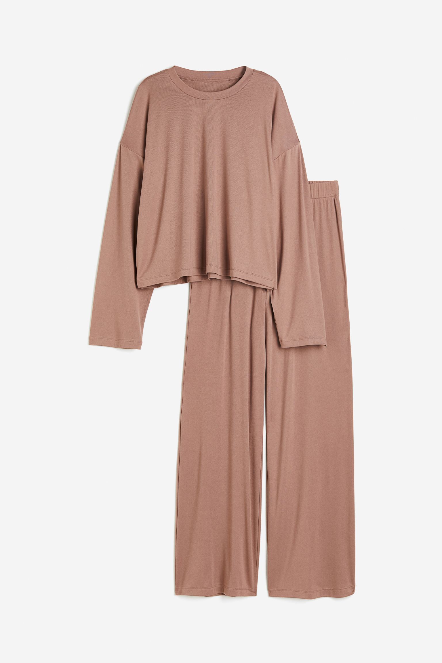 

Pyjama top and bottoms