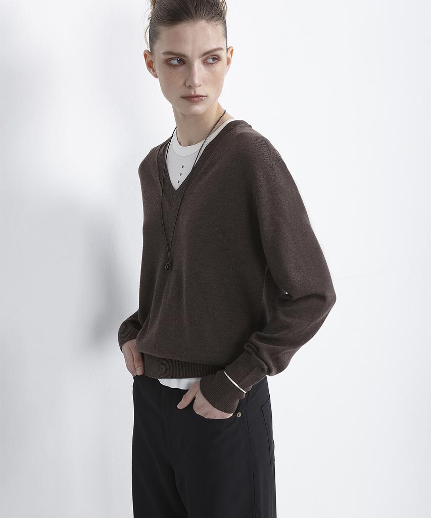 EAN JO Jane Wholegarment V-Neck Pullover (Brown)