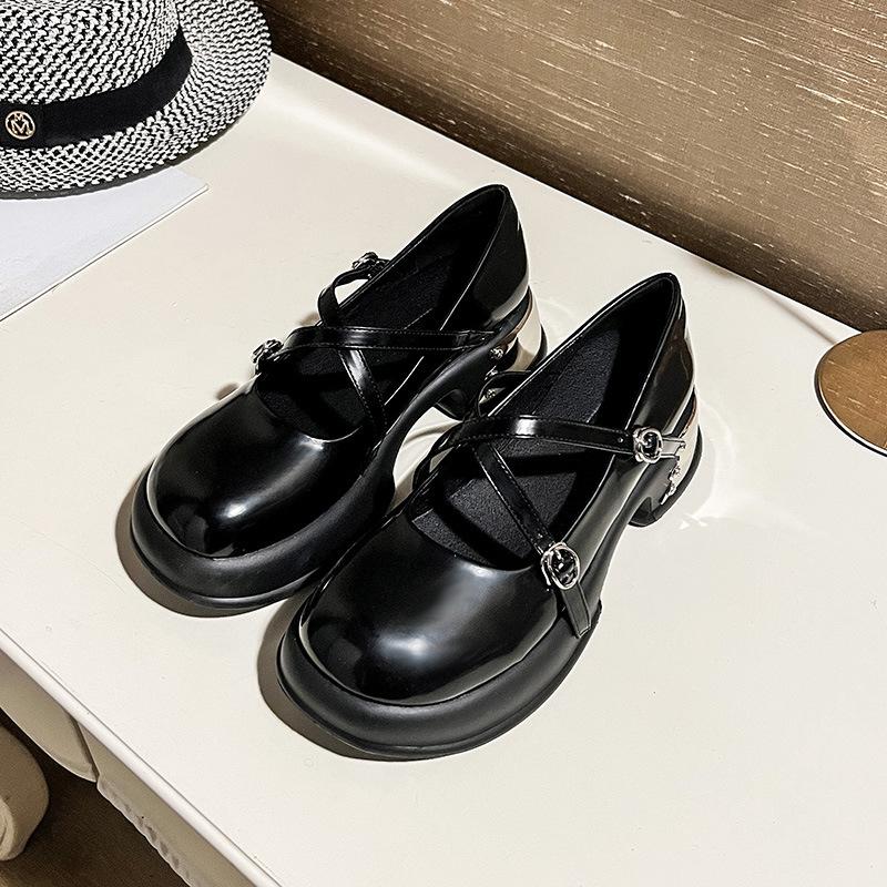 Spring and autumn new fashionable and comfortable versatile British retro style thick-soled thick-heeled Love women's single shoes