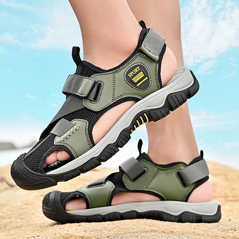 Men's Plus Size Breathable Mesh Beach Sandals, Non-Slip Outdoor Closed-Toe Velcro Shoes
