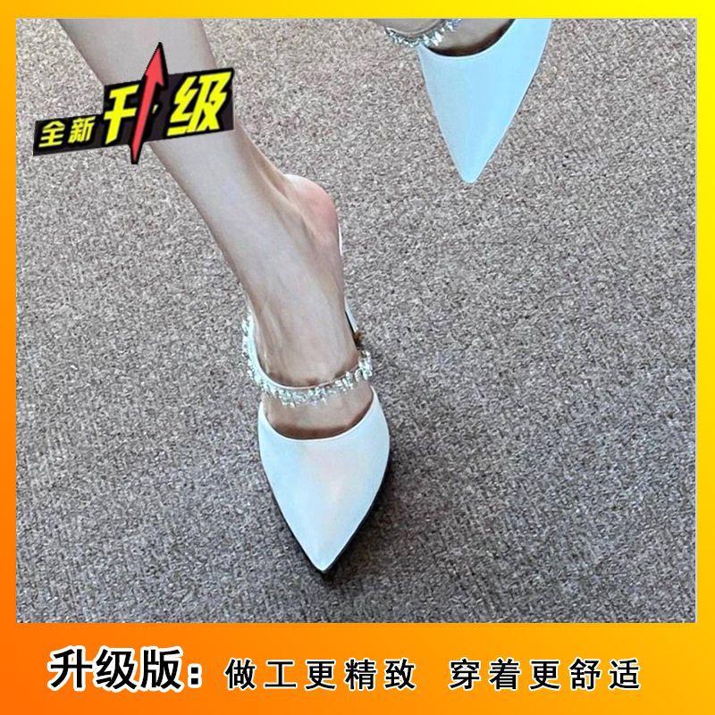 In the summer of 2025, the new European and American pointed rhinestones with high heels, thin heels, sexy temperament, bag head cool slippers.