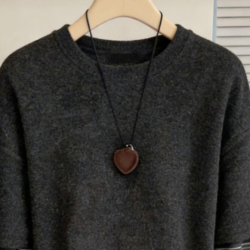 Women's Brushed Corduroy Striped Two-Piece Look Long-Sleeve T-Shirt, Thickened Base Layer for Autumn & Winter.