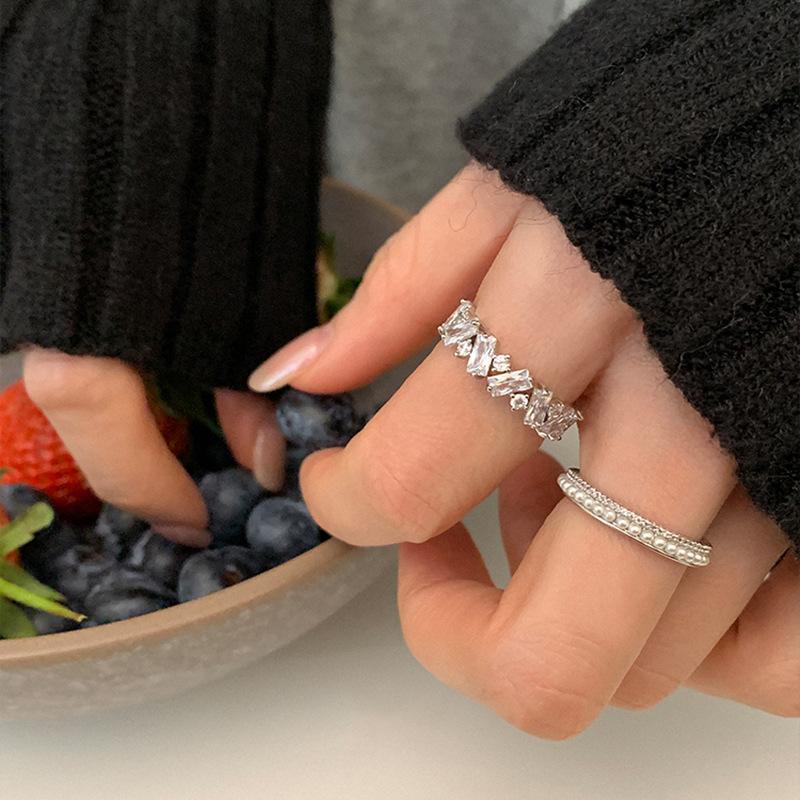Style Chic Highend Adjustable Ring With Dazzling Rhinestones For Fashionable Women