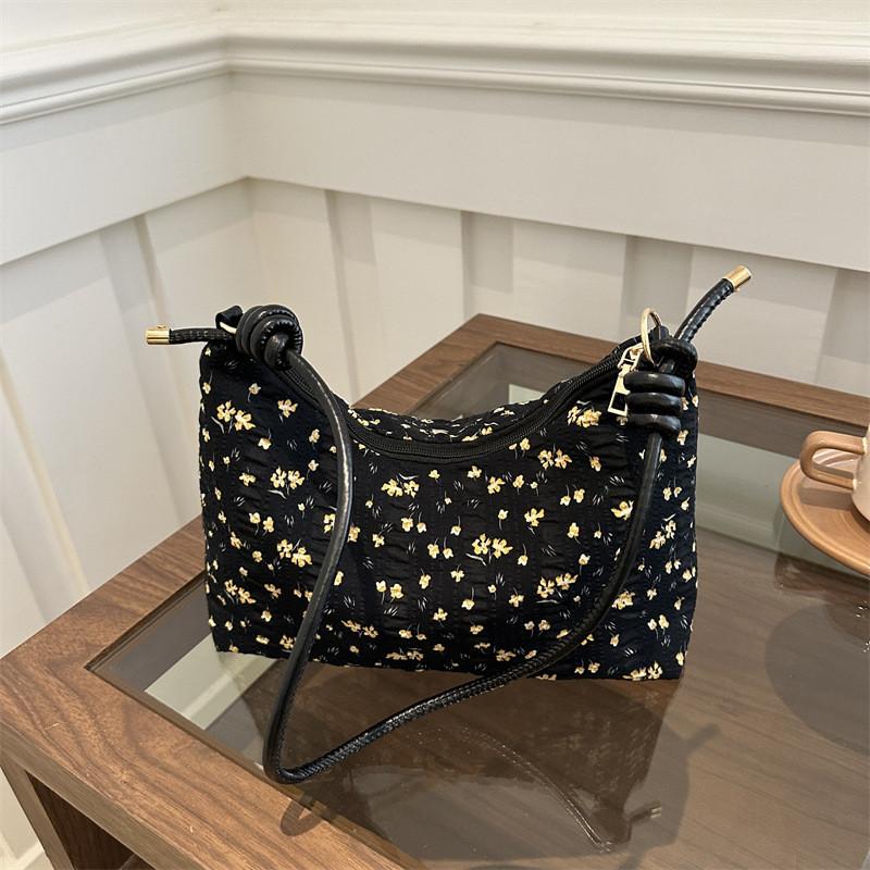 Stylish And Versatile Korean Floral Canvas Tote Bag For Women Ideal For Daily Use