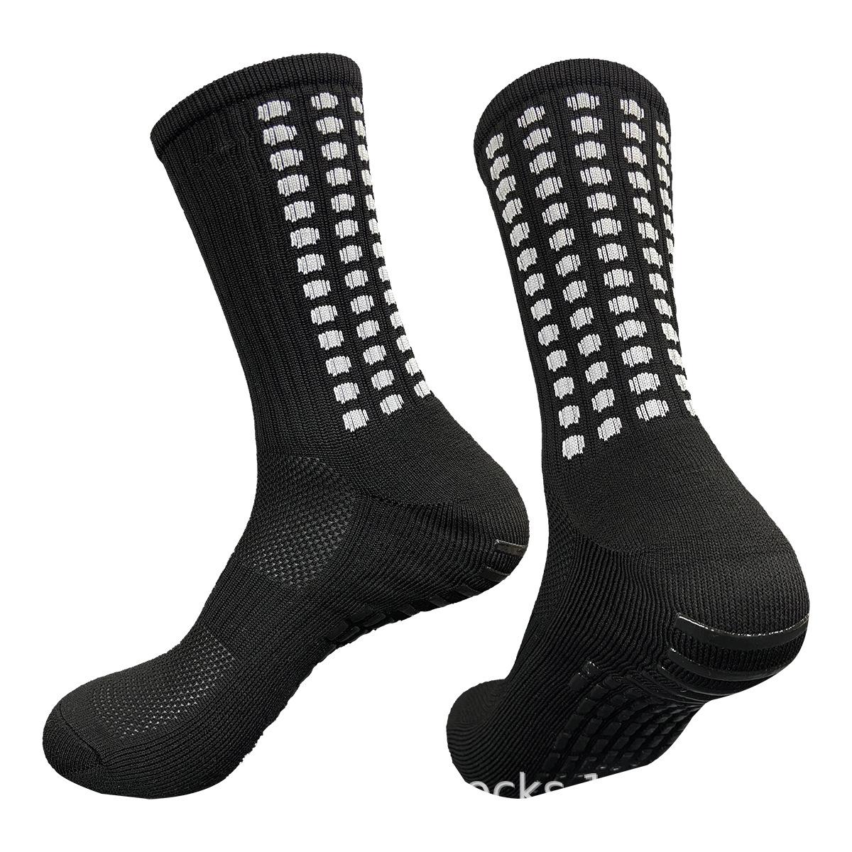 

Men s Non-slip Mid-calf Sports Socks with Towel Bottom and Polka Dots One Size чорний