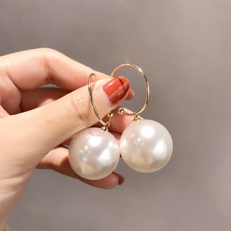 

Bead Earrings, C-shaped Hoop Earrings, Drop Earrings One Size білий