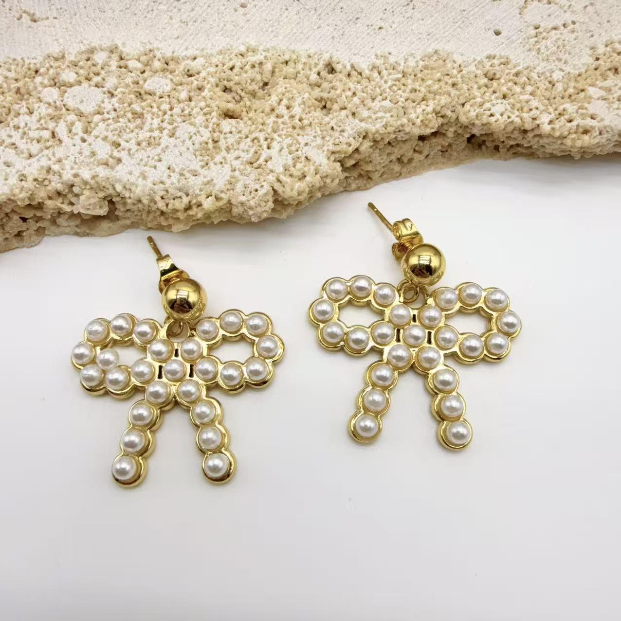 Trendy Unique Bow Ear Studs: High-End Earrings with Sweet, Versatile Design for Women