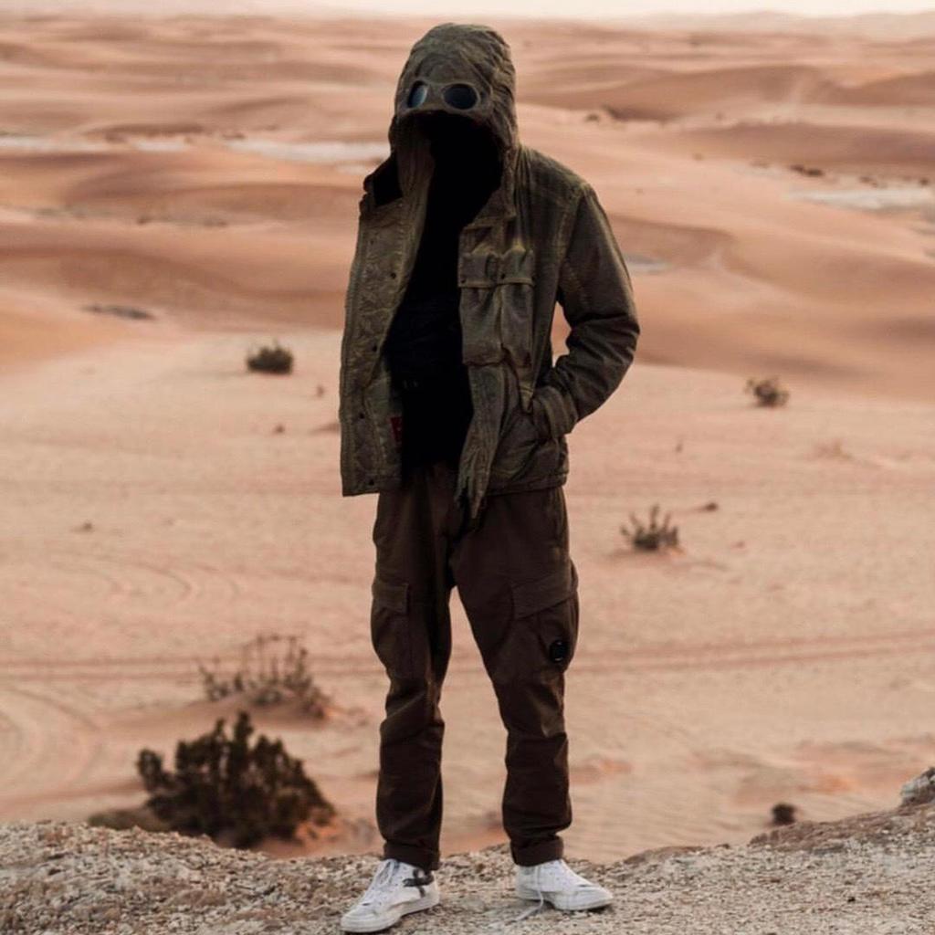 Salopetă unisex clasică spălată, largă, cu detalii trendy de buzunar lentilă