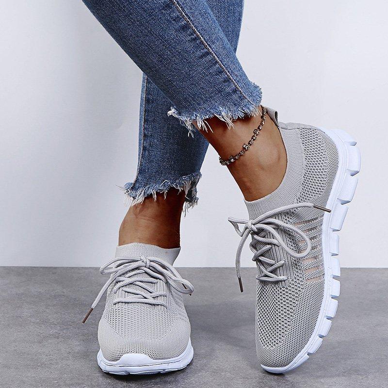 Модная женская плоская обувь слипоны белого цвета женские легкие белые кроссовки лето — фото 3