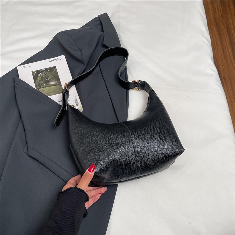 Shangxin нишевый дизайн 2025 новая модная текстура корейская версия мягкая поверхность большая вместимость модная портативная сумка на плечо под мышку