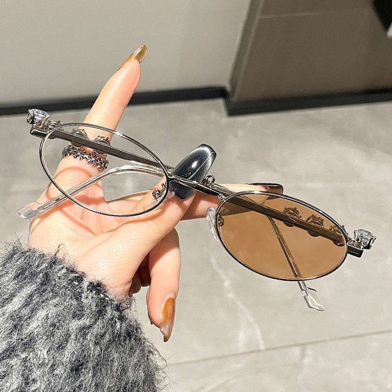 New Trendy Ladies Pochromic Myopia Glasses Luxury Diamond Oval Frame Near Sight Eyeglasses Finished Minus Sunglasses Diopter