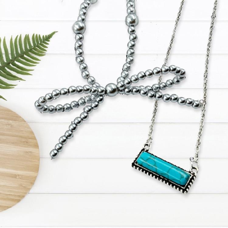 Delicate Bowknot Necklace Turquoise Beaded Choker Sophisticated Bowtie Pendant Clavicle Chain Wedding Accessory