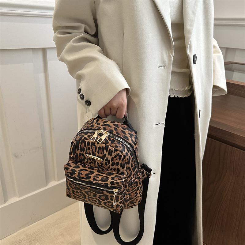 Schoolbag leisure college style leopard print backpack fashion versatile bag new shoulder backpack handbag