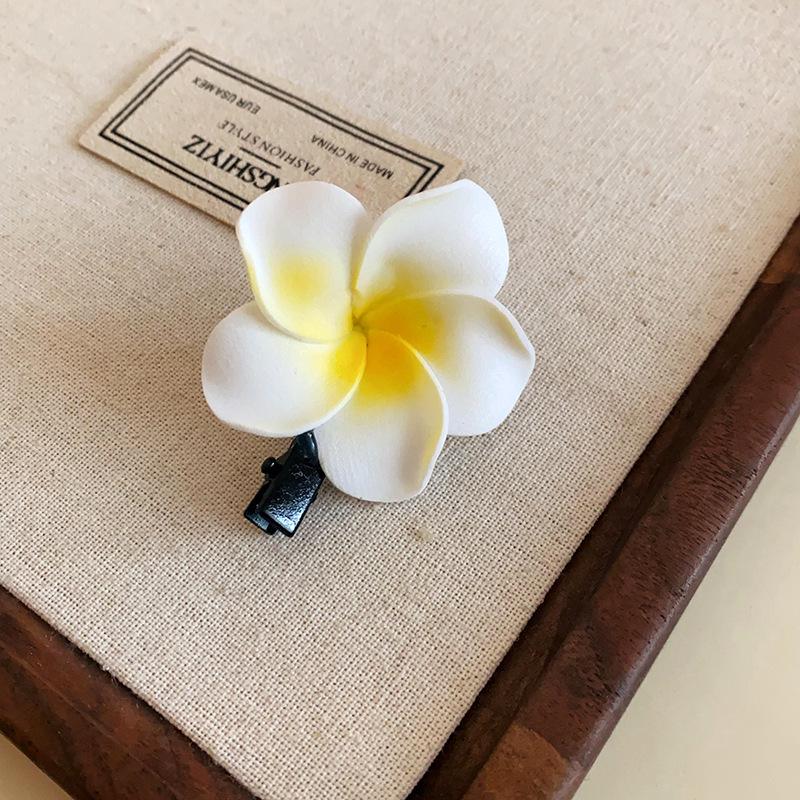 High-End Forest Style Lily Flower Hair Clip - Aesthetic Simulation Shark Grip for Women