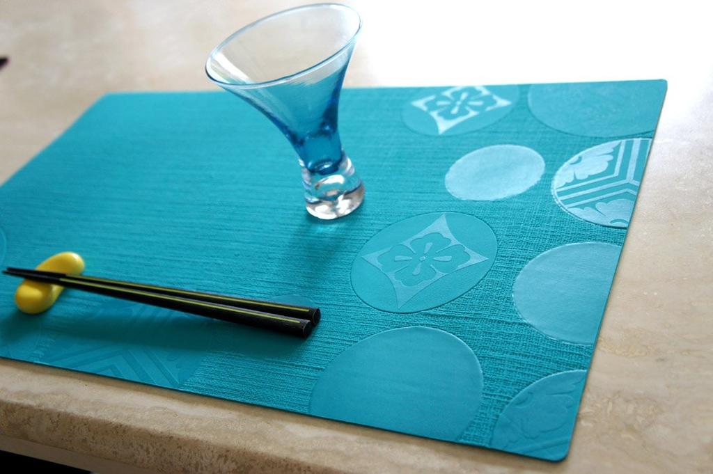 Yawata Kasei sceltevie TAKUZEN Placemat (Kamon) Brown, Approx. 48x29.7x0.25cm