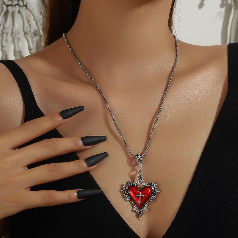 

Halloween Gothic Red Heart Thorn Necklace with Cross красный