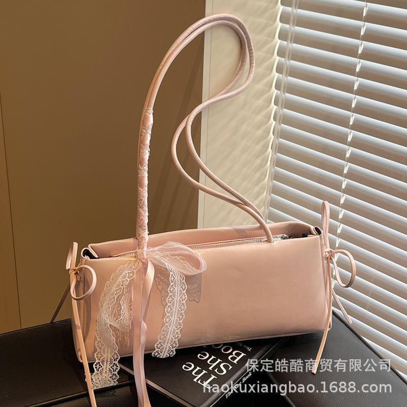 Large-capacity Bag Women's Spring and Summer Niche Design 2025 New Casual Simple Shoulder Underarm Bag Commuter Baguette Bag