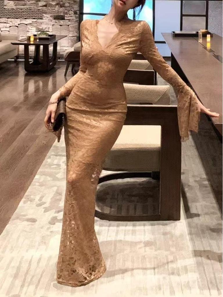 Red Slim Fit Long Sleeve Lace Dress - Spring/Summer Waist-Cinched Evening Gown with French Royal Elegance
