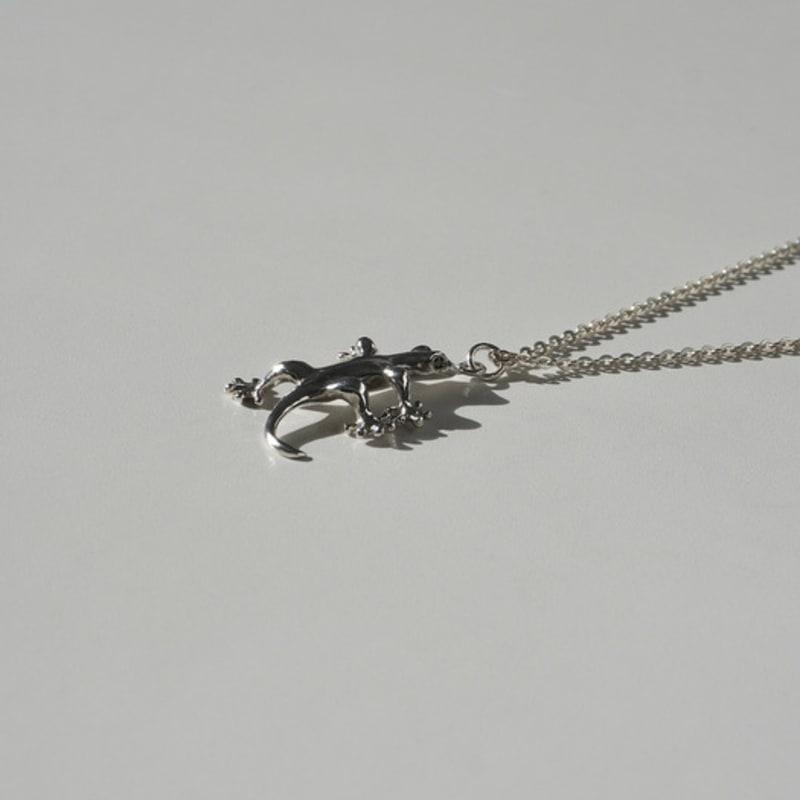 YEONSEUNG Lizard necklace